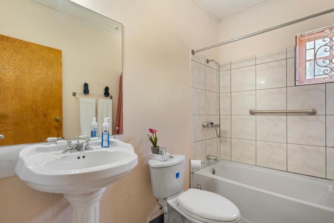 Shaw Park Gem Apt 12D โอโชรีโอส ภายนอก รูปภาพ